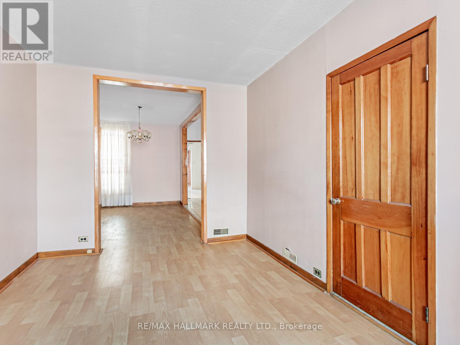 85 Lindsey Avenue, Toronto, Ontario  M6H 1E4 - Photo 10 - C12734984