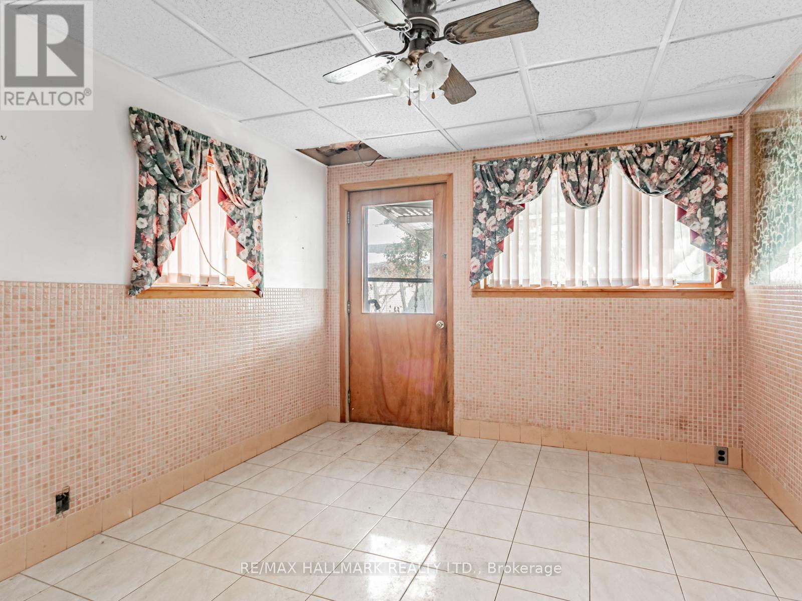 85 Lindsey Avenue, Toronto, Ontario  M6H 1E4 - Photo 17 - C12734984