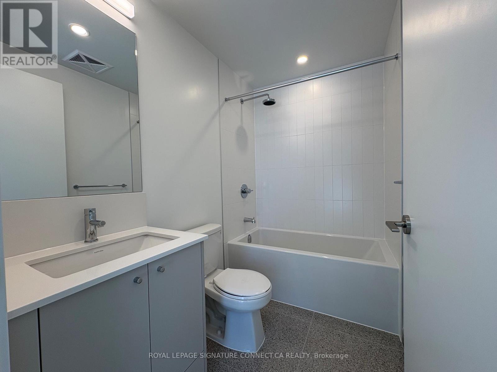 2306 - 308 Jarvis Street, Toronto, Ontario  M5A 2P2 - Photo 8 - C12735012