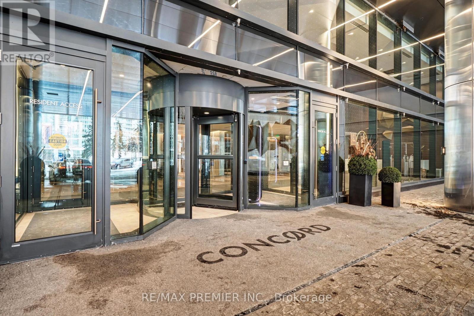 323 - 3 Concord Cityplace Way, Toronto, Ontario  M5V 0X4 - Photo 3 - C12735044