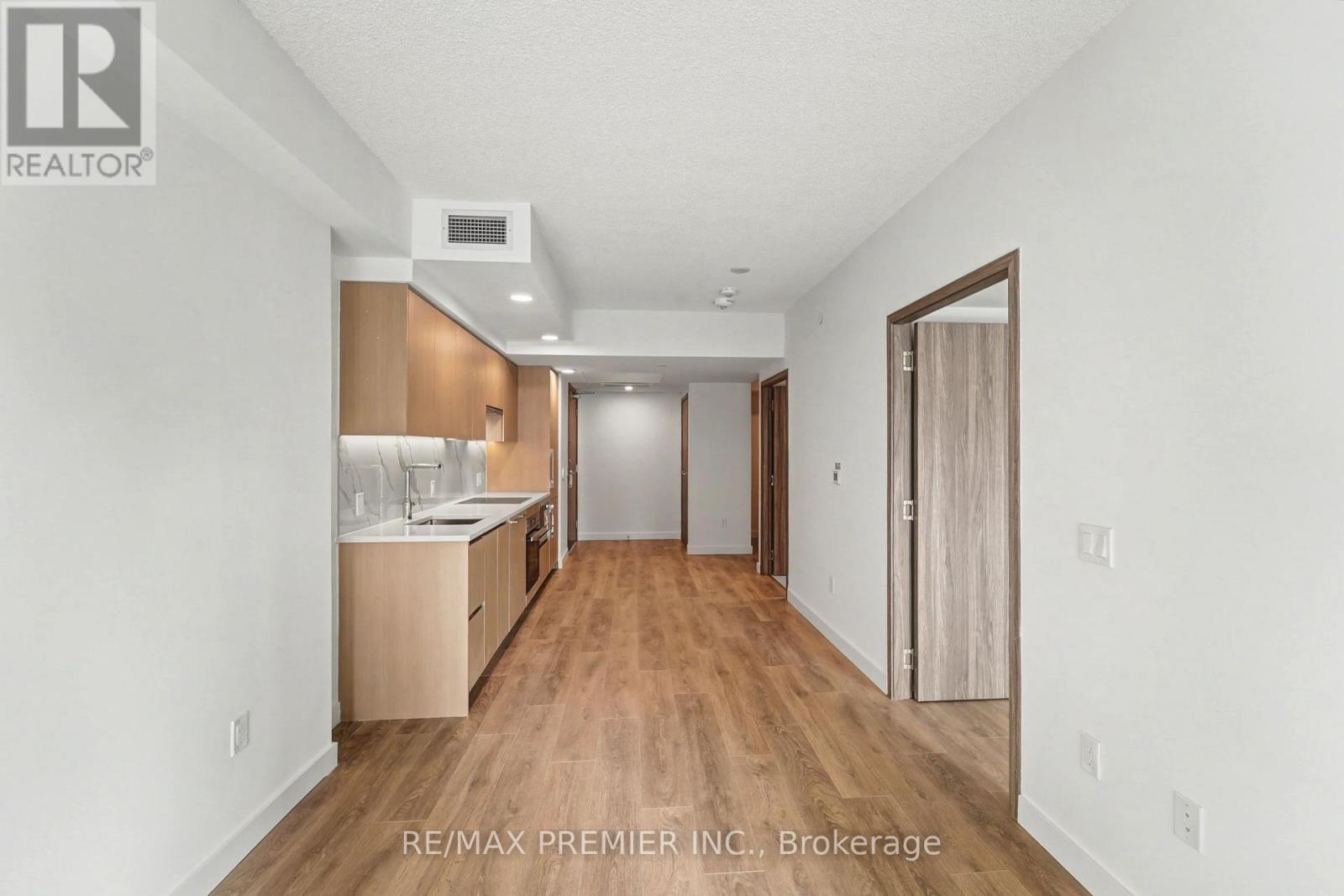 323 - 3 Concord Cityplace Way, Toronto, Ontario  M5V 0X4 - Photo 8 - C12735044