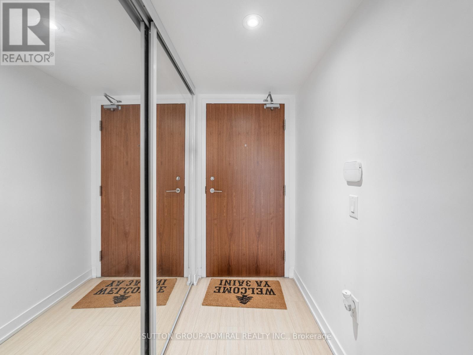 315 - 75 Queens Wharf Road, Toronto, Ontario  M5V 0J8 - Photo 7 - C12735134