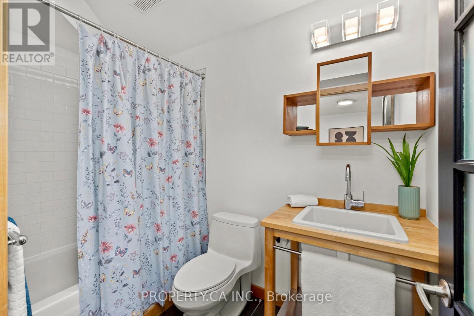 494 Kingston Road, Toronto, Ontario  M4L 1V3 - Photo 23 - E12734924