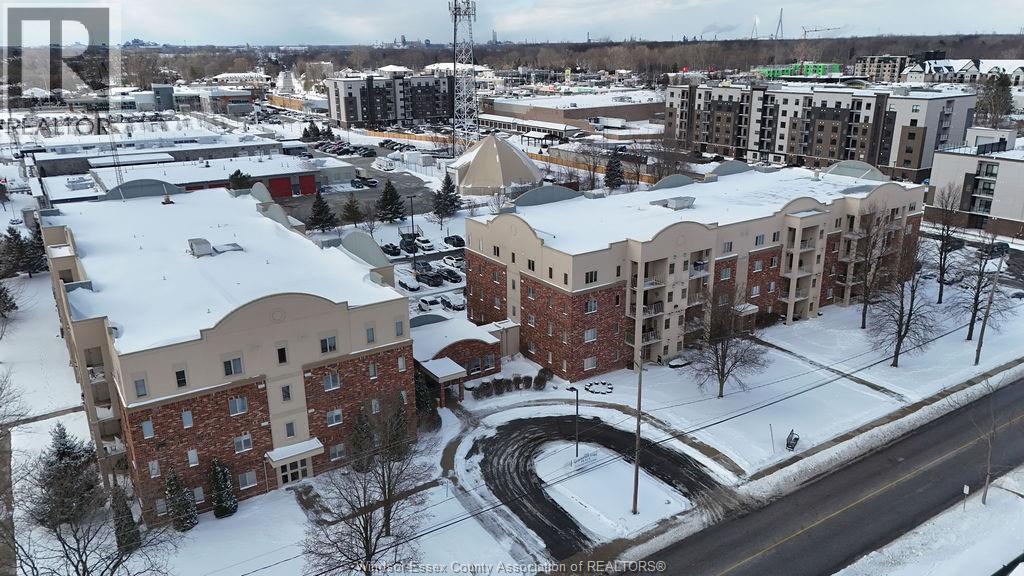 MLS# 26002078: 5995 ELLIS Unit# 203, LaSalle, Canada