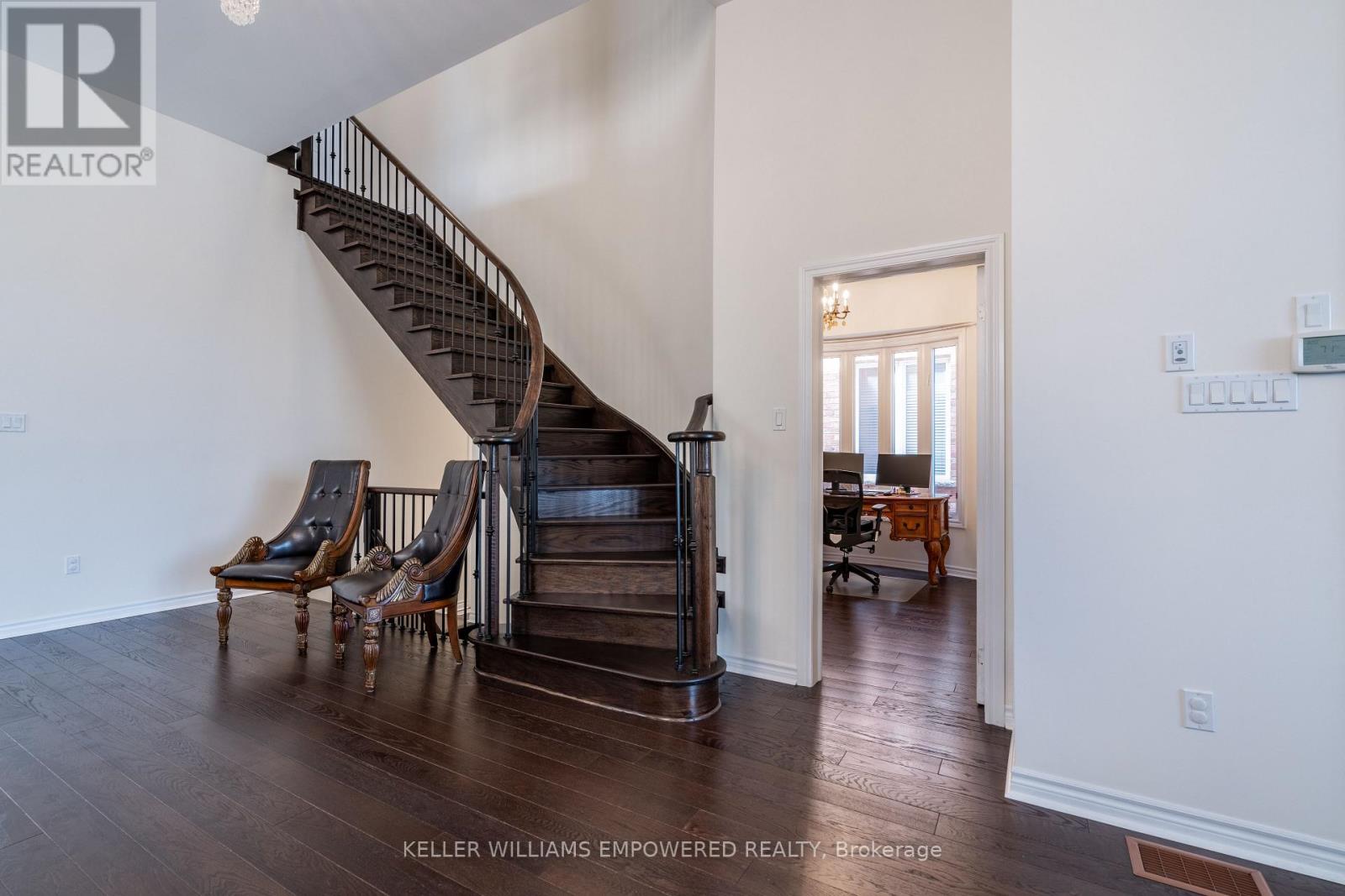 55 Ironside Drive, Vaughan, Ontario  L4L 1A6 - Photo 6 - N12734958