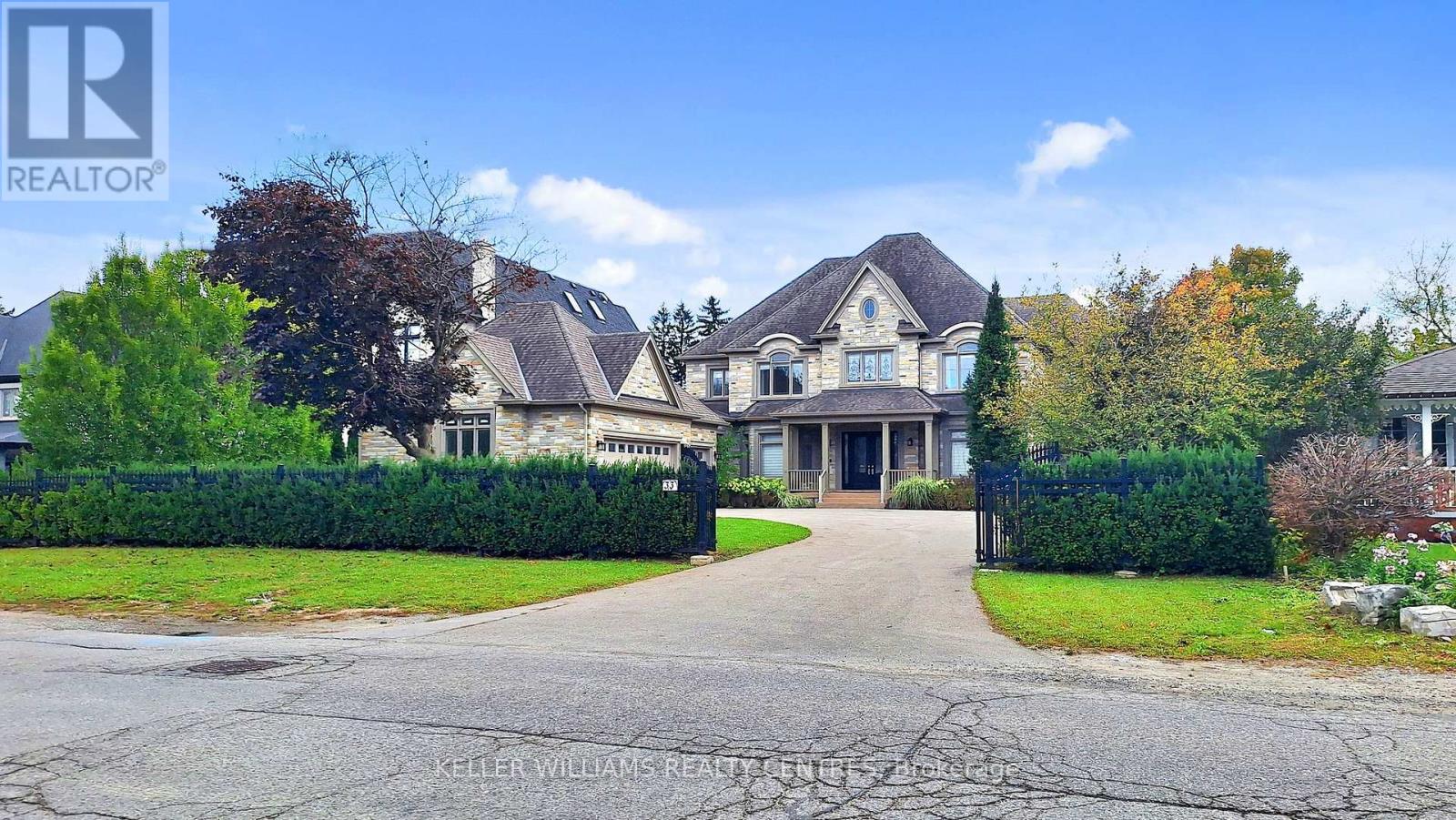 33 Maple Grove Avenue, Richmond Hill, Ontario  L4E 2V1 - Photo 3 - N12735016