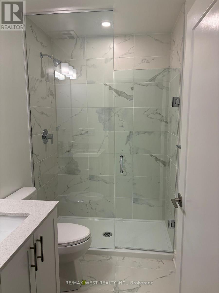 1204 - 705 Davis Drive, Newmarket, Ontario  L3Y 0J1 - Photo 5 - N12735062