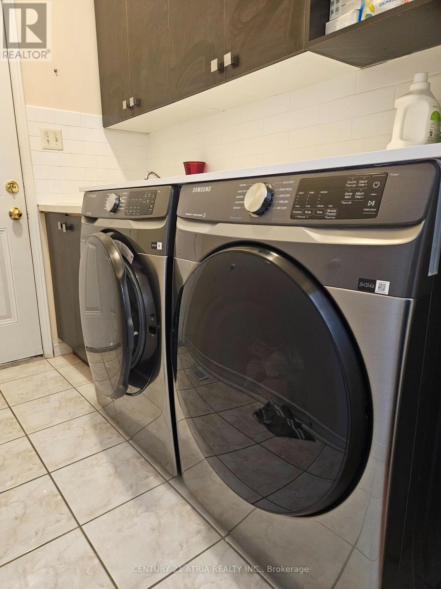 Bsmt - 143 Maroon Drive, Richmond Hill, Ontario  L4E 5B7 - Photo 2 - N12735074