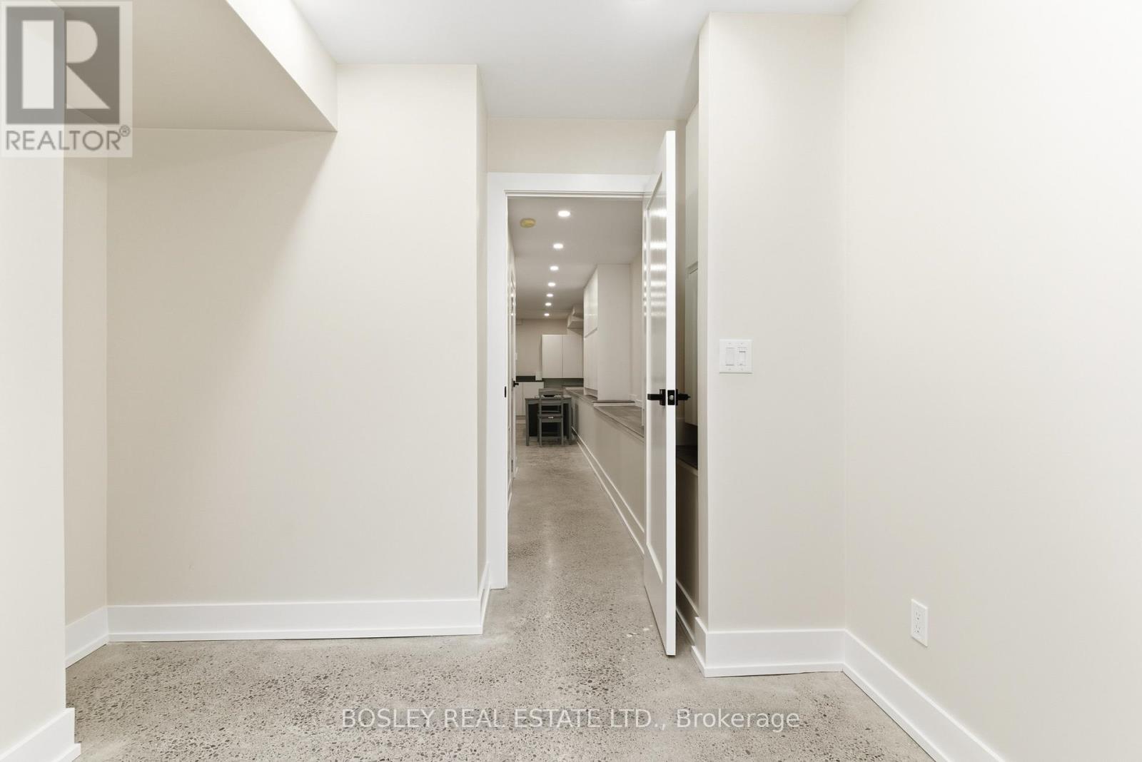 Unit # 2 - 686 Rhodes Avenue, Toronto, Ontario  M4J 4X6 - Photo 19 - E12734750