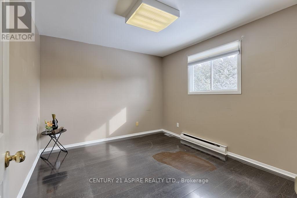 2889 Petawawa Boulevard, Petawawa, Ontario  K8H 1Y1 - Photo 15 - X12584882