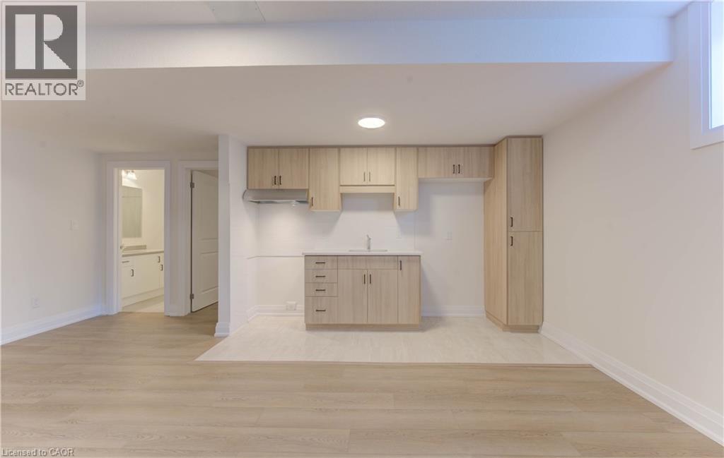 54 Jacob Detweiller Drive, Kitchener, Ontario  N2P 0K7 - Photo 37 - 40800824