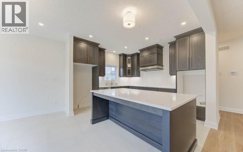 50 Jacob Detweiller Drive, Kitchener, Ontario  N2P 0L1 - Photo 10 - 40800820