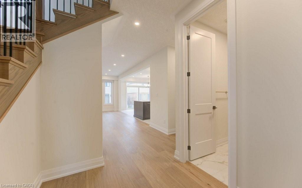 50 Jacob Detweiller Drive, Kitchener, Ontario  N2P 0L1 - Photo 5 - 40800820