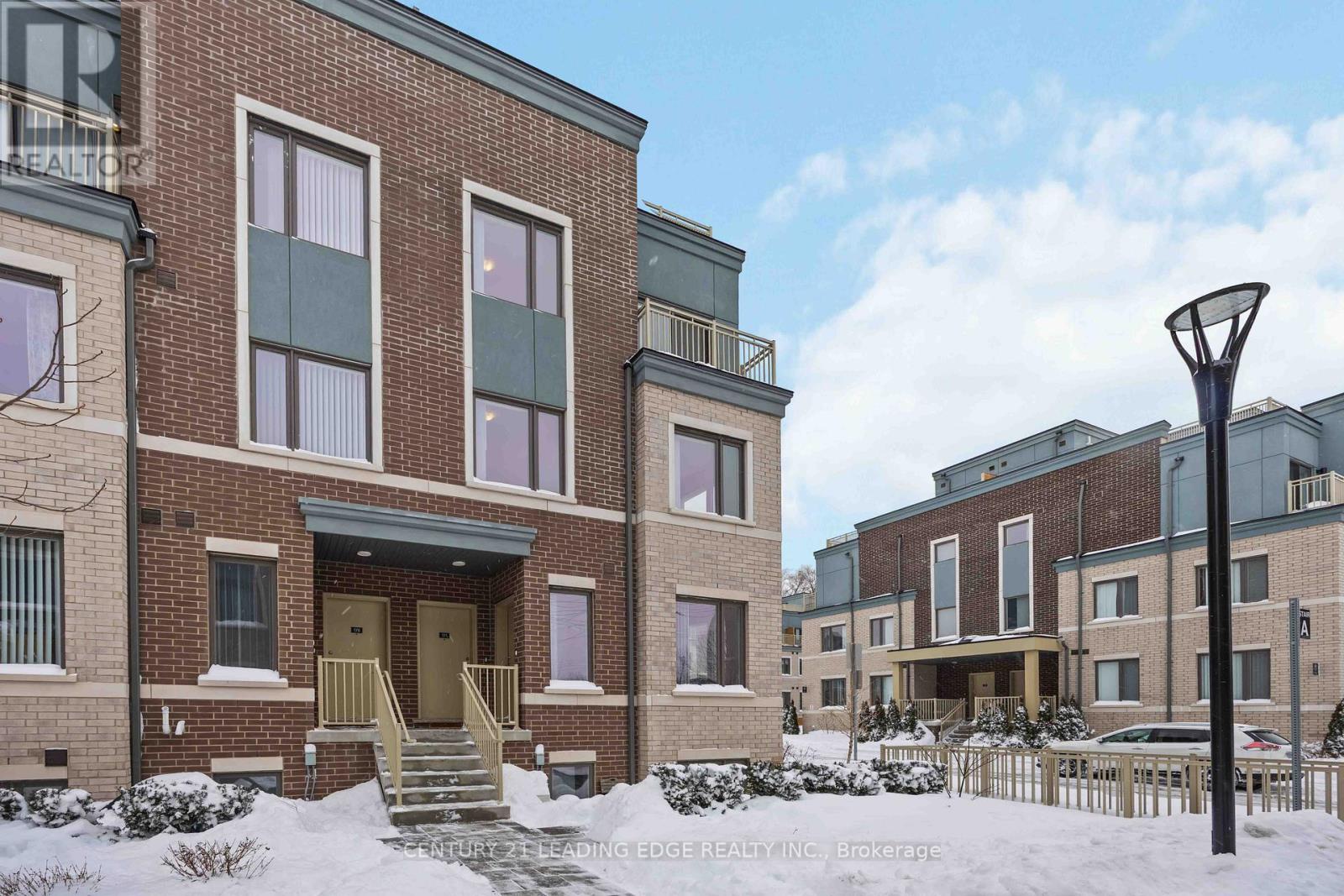 171 - 20 Lloyd Janes Lane, Toronto, Ontario  M8V 0J5 - Photo 2 - W12734880