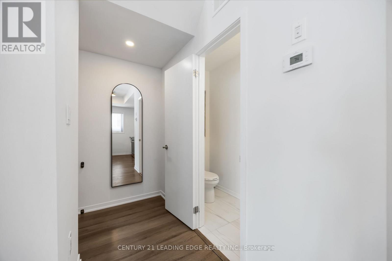 171 - 20 Lloyd Janes Lane, Toronto, Ontario  M8V 0J5 - Photo 4 - W12734880