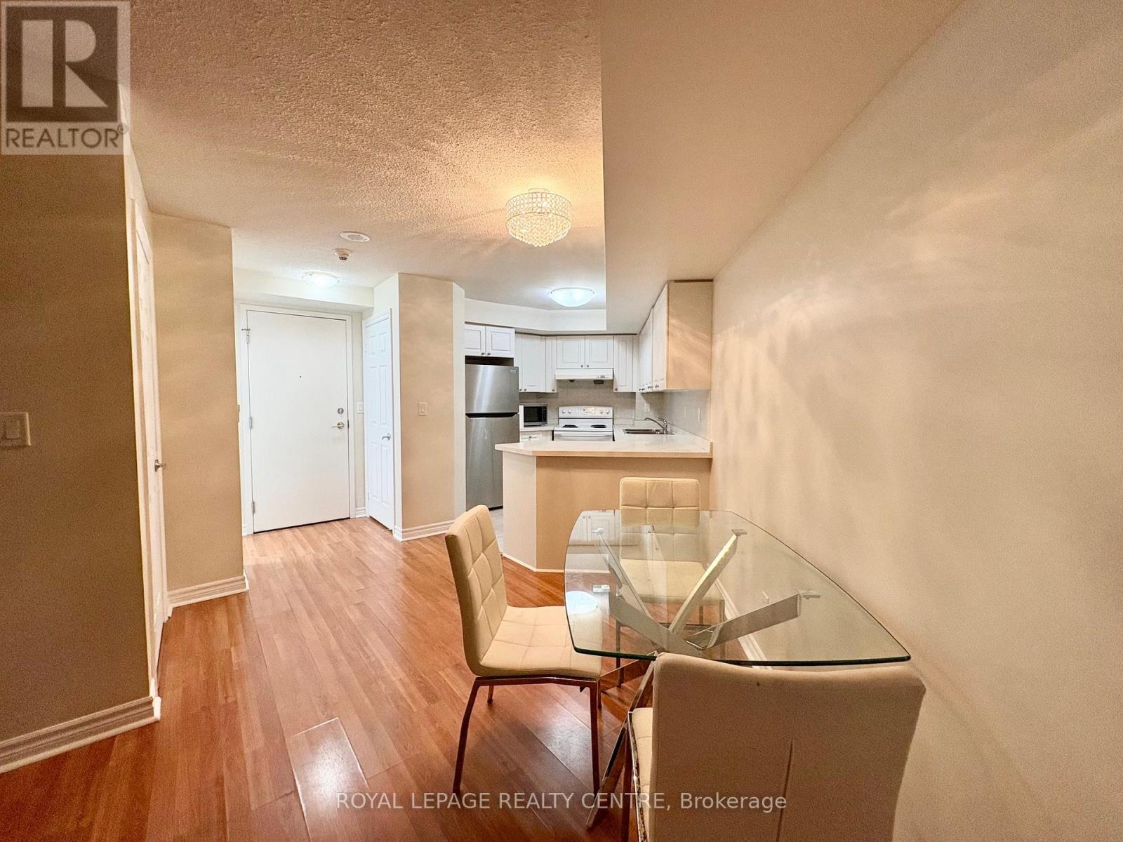 830 - 3888 Duke Of York Boulevard, Mississauga, Ontario  L5B 4P5 - Photo 8 - W12734898