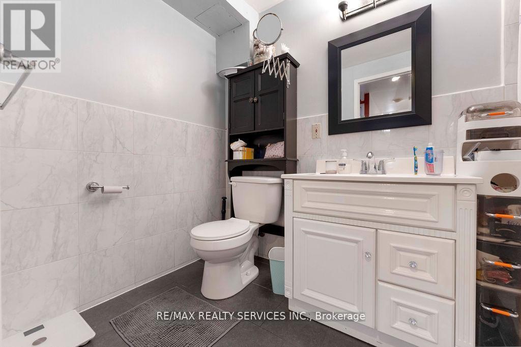 12 Nuttall Street, Brampton, Ontario  L6S 4W3 - Photo 32 - W12734932