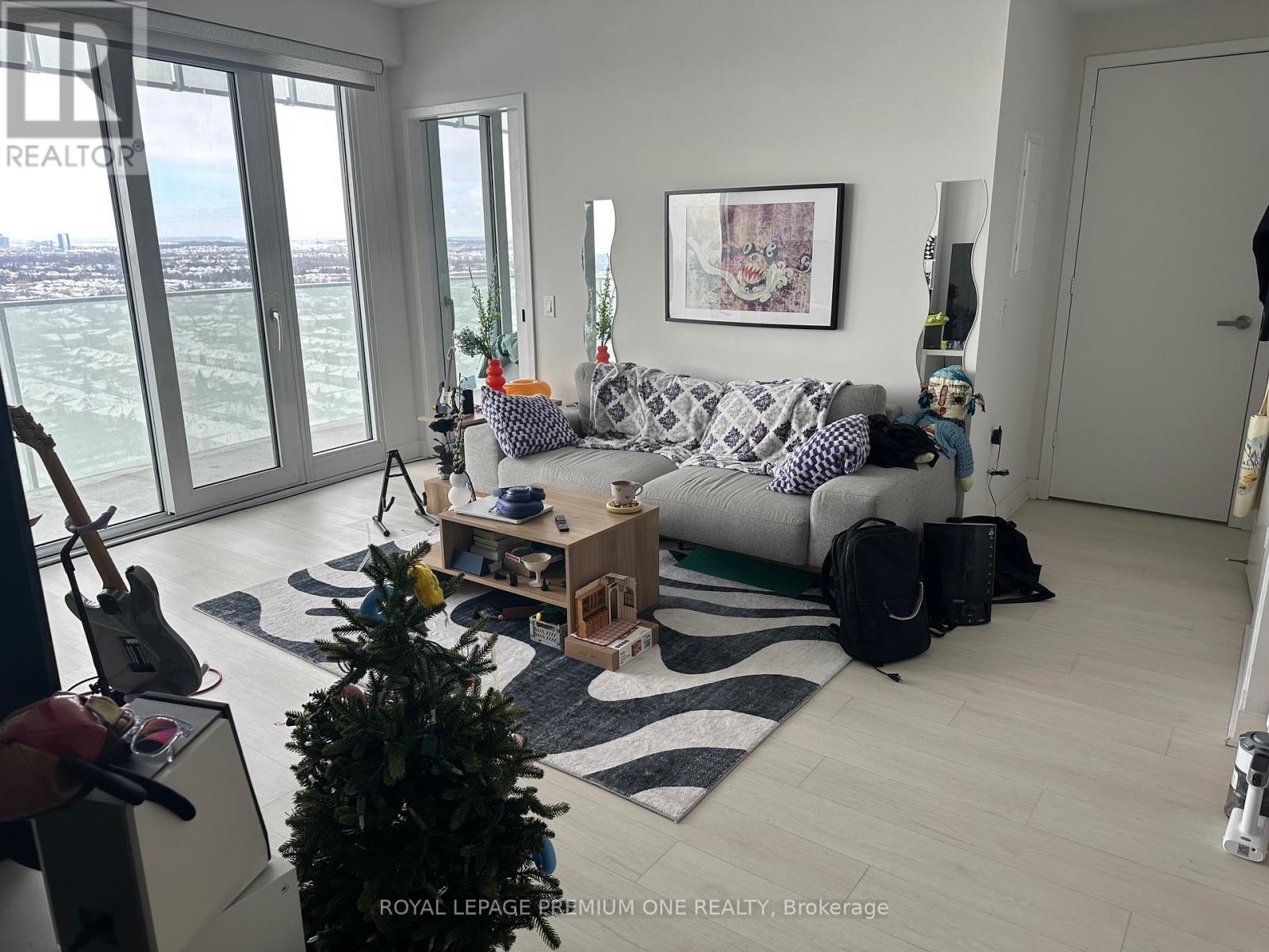 1606 - 3900 Confederation Parkway, Mississauga, Ontario  L5B 0M3 - Photo 2 - W12734994