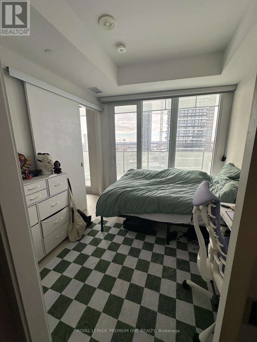 1606 - 3900 Confederation Parkway, Mississauga, Ontario  L5B 0M3 - Photo 6 - W12734994