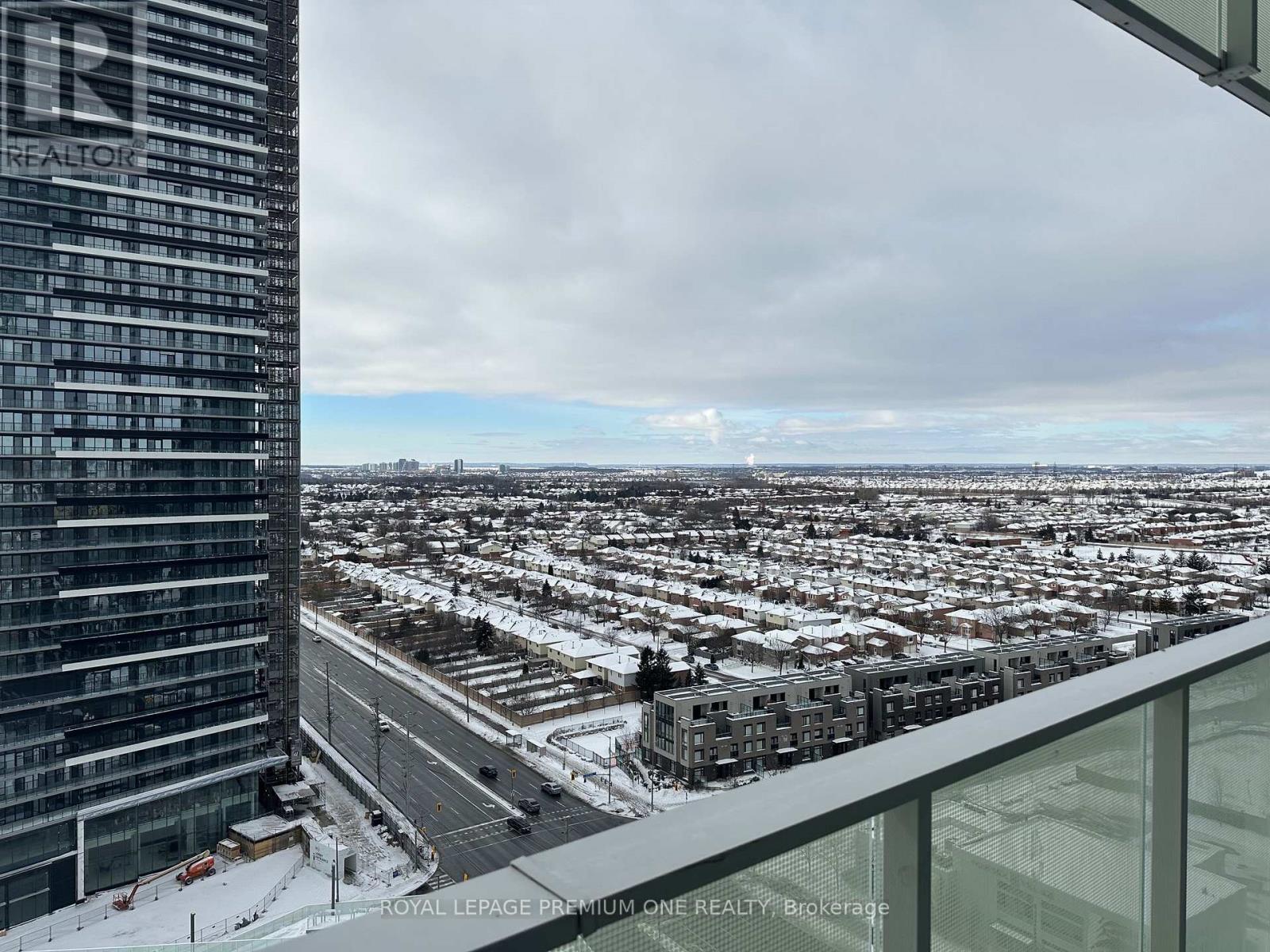 1606 - 3900 Confederation Parkway, Mississauga, Ontario  L5B 0M3 - Photo 8 - W12734994