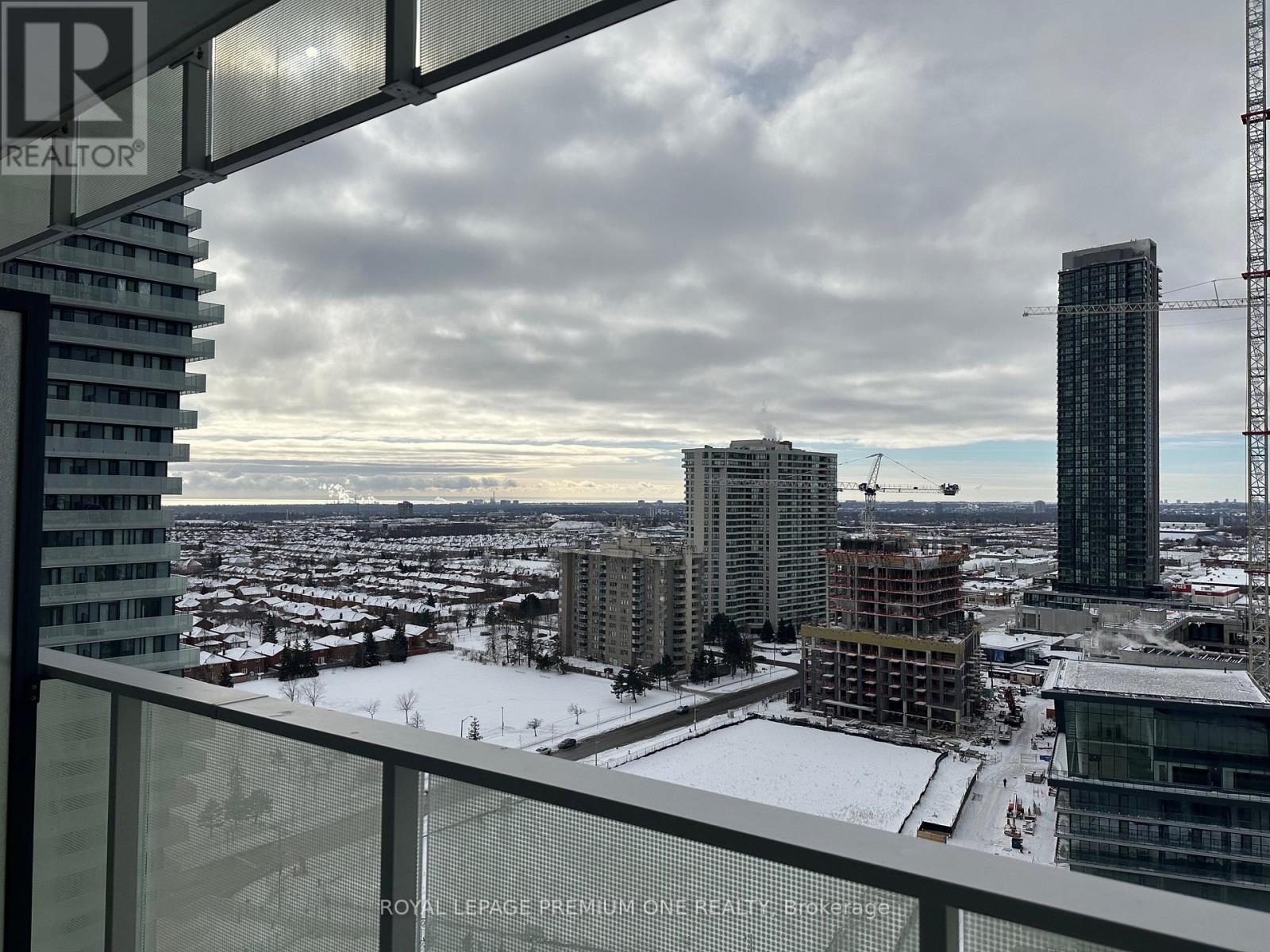 1606 - 3900 Confederation Parkway, Mississauga, Ontario  L5B 0M3 - Photo 9 - W12734994