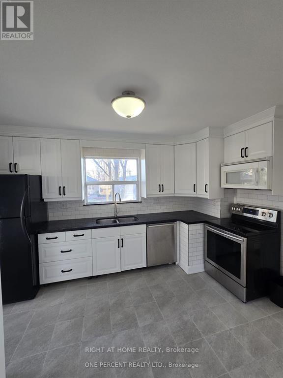 70 Bunnell Crescent, Toronto, Ontario  M3M 2C1 - Photo 14 - W12735036