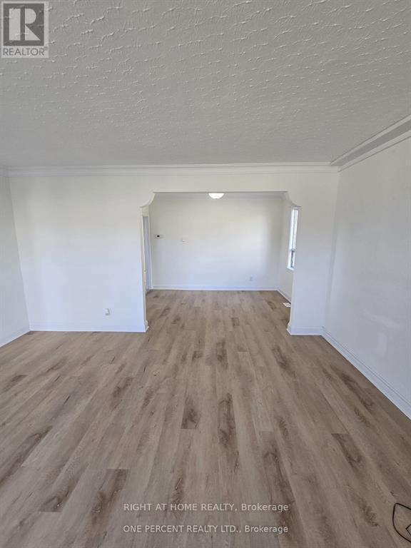 70 Bunnell Crescent, Toronto, Ontario  M3M 2C1 - Photo 17 - W12735036