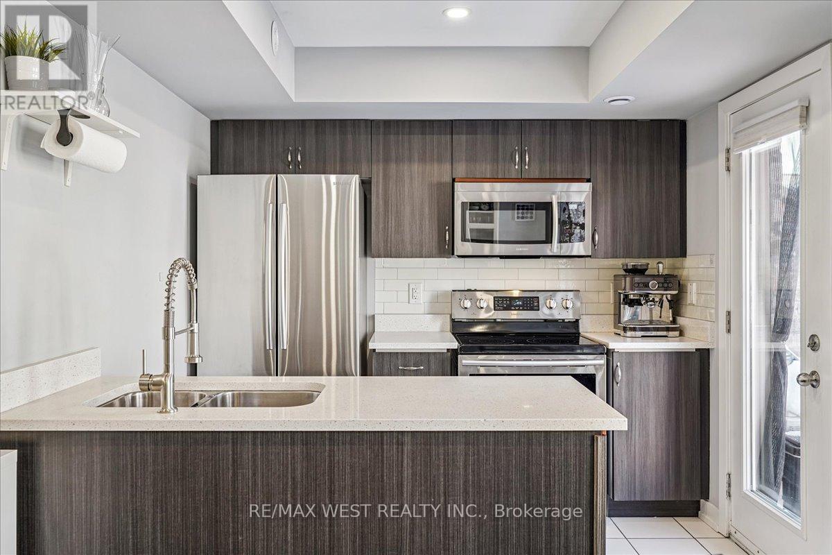 148 - 80 Parrotta Drive, Toronto, Ontario  M9M 0E6 - Photo 4 - W12735038