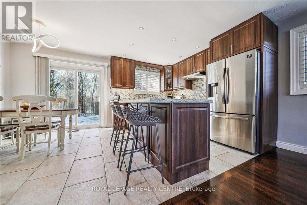 21 Pylon Place, Toronto, Ontario  M9W 2P3 - Photo 21 - W12735046