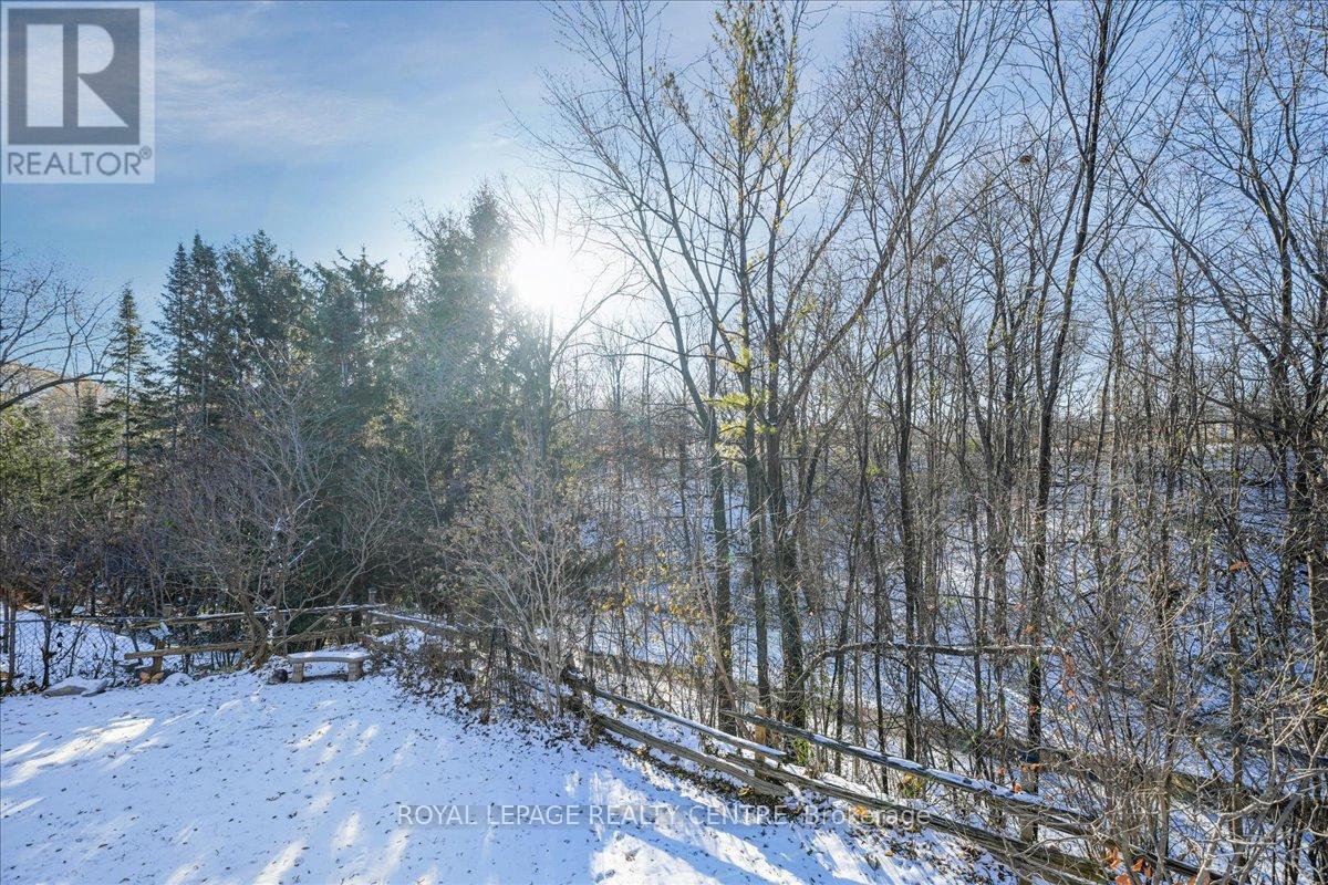 21 Pylon Place, Toronto, Ontario  M9W 2P3 - Photo 39 - W12735046