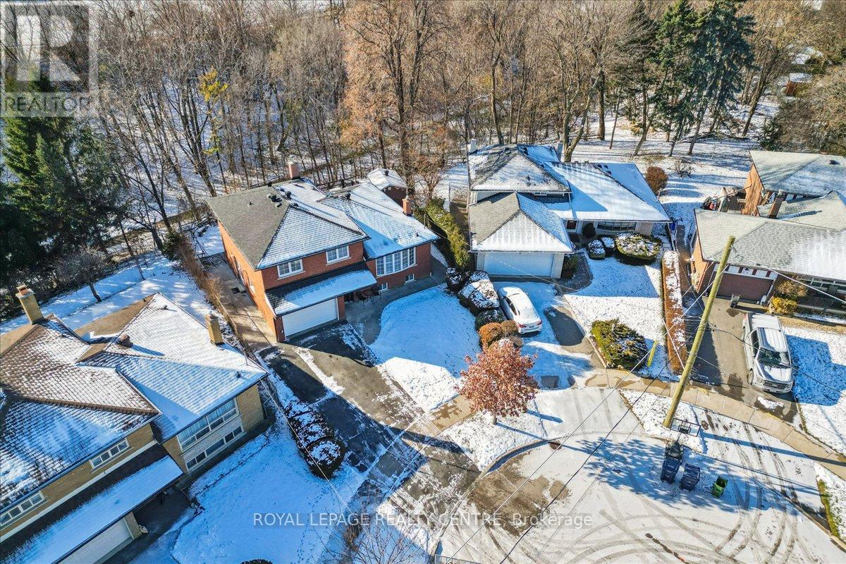 21 Pylon Place, Toronto, Ontario  M9W 2P3 - Photo 42 - W12735046