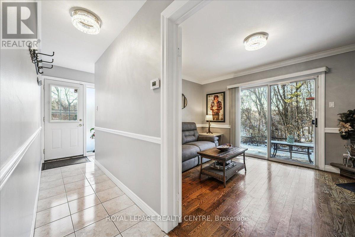 21 Pylon Place, Toronto, Ontario  M9W 2P3 - Photo 6 - W12735046