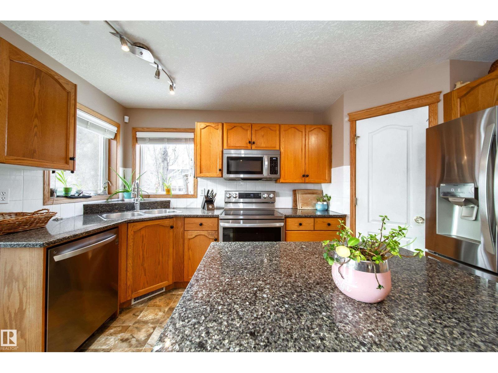 5 Emerson Pl, St. Albert, Alberta  T8N 5X3 - Photo 22 - E4471241