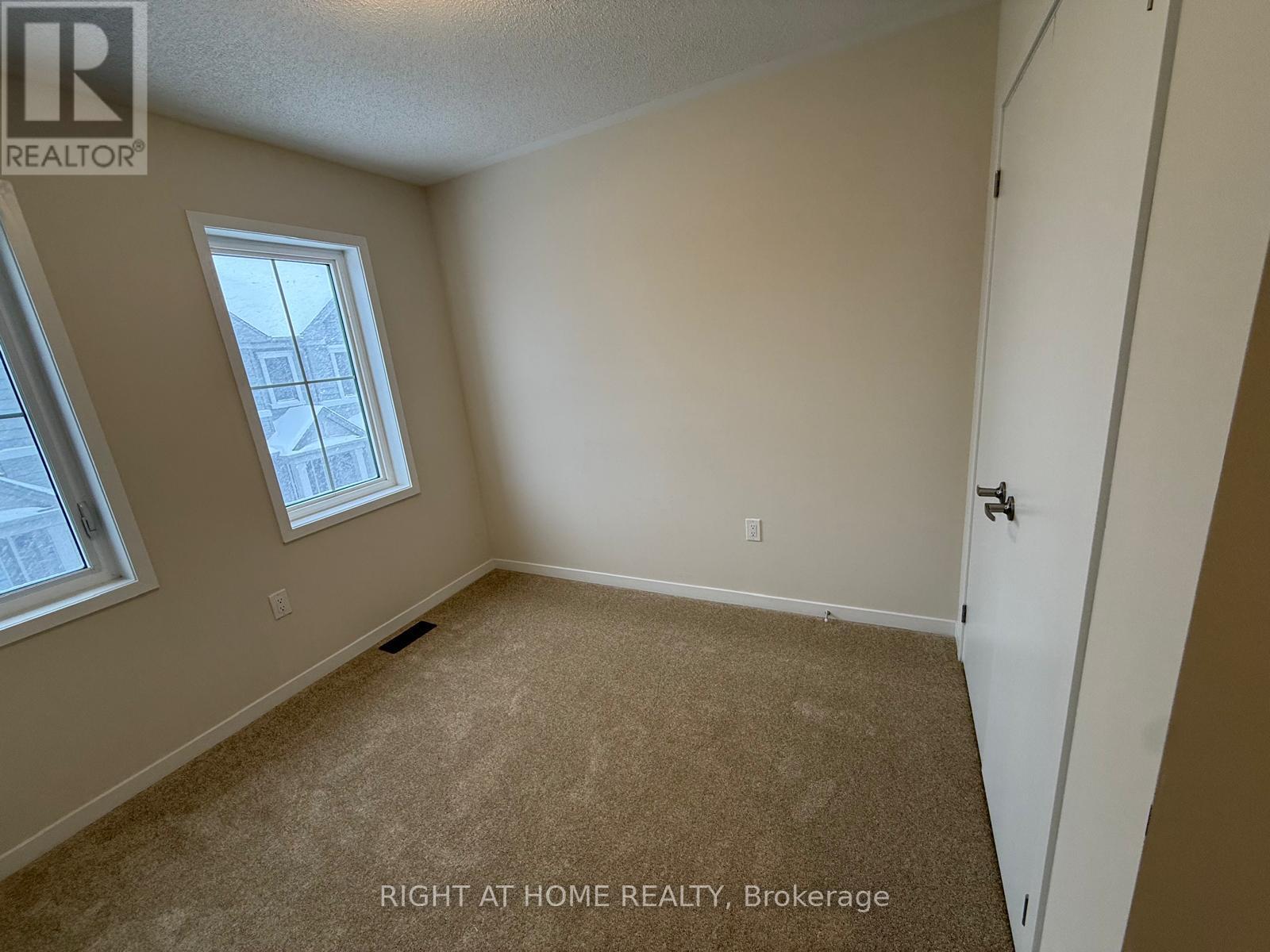 40 Kingbird Common, Cambridge, Ontario  N1R 5S2 - Photo 14 - X12734890