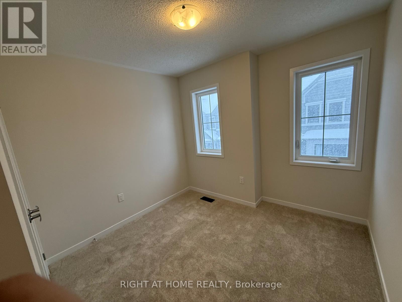 40 Kingbird Common, Cambridge, Ontario  N1R 5S2 - Photo 17 - X12734890