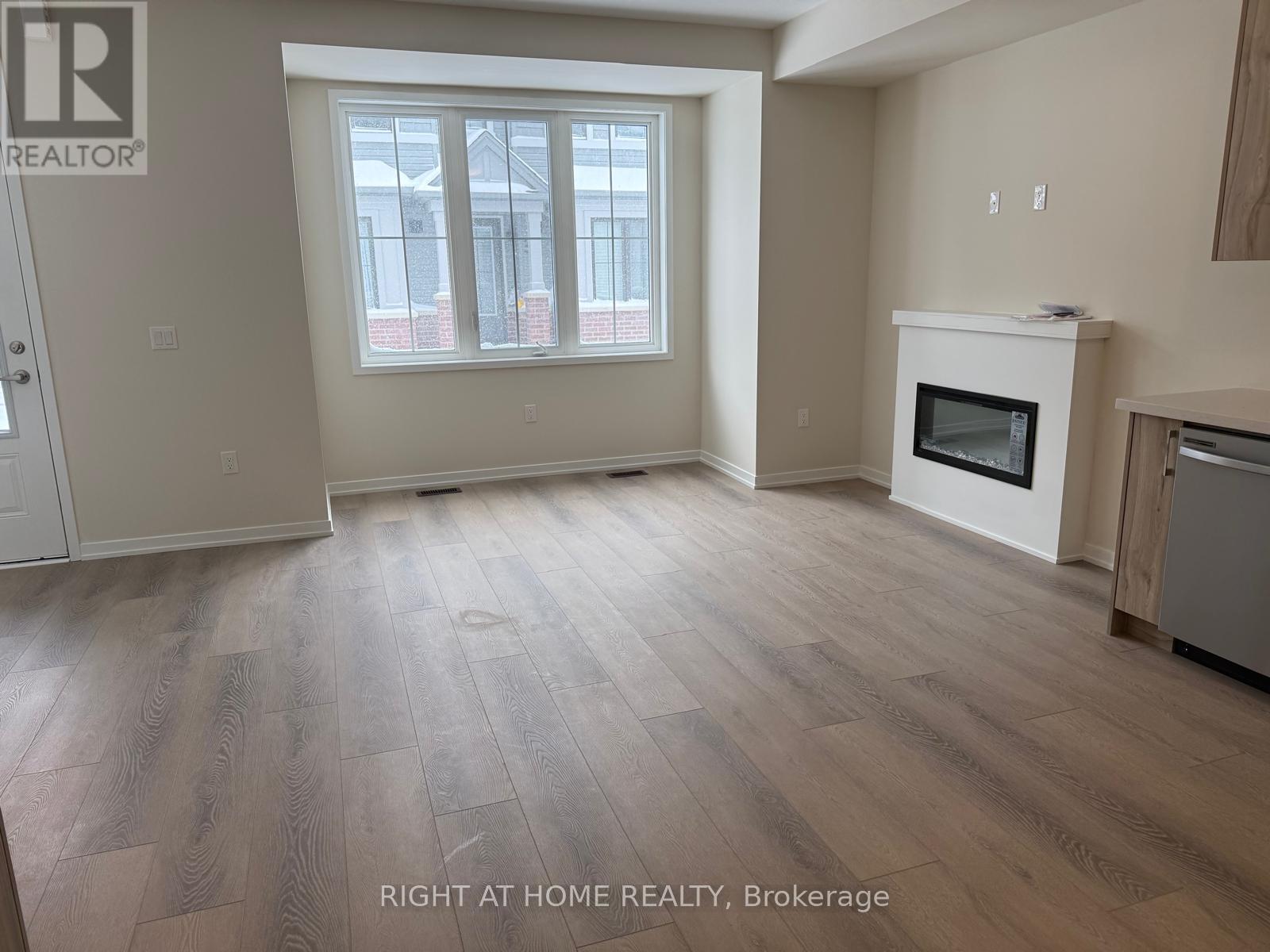 40 Kingbird Common, Cambridge, Ontario  N1R 5S2 - Photo 2 - X12734890