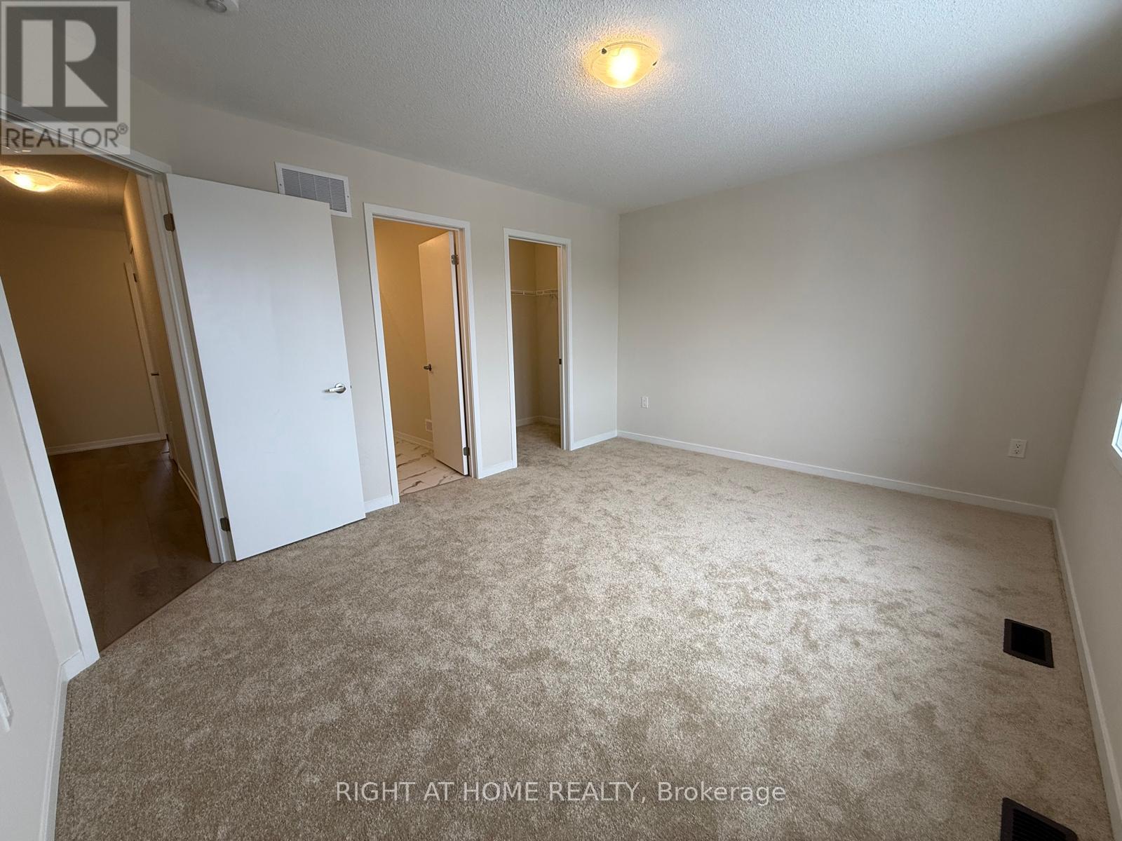 40 Kingbird Common, Cambridge, Ontario  N1R 5S2 - Photo 9 - X12734890
