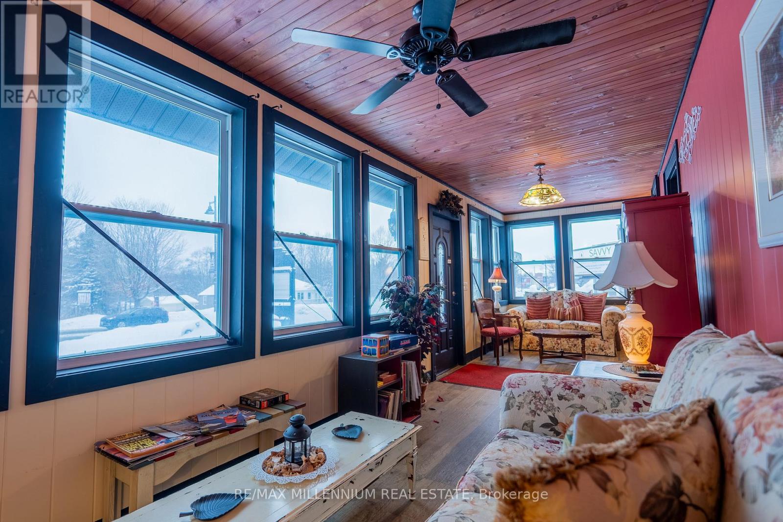 830 Muskoka Road S, Gravenhurst, Ontario  P1P 1K3 - Photo 5 - X12734918