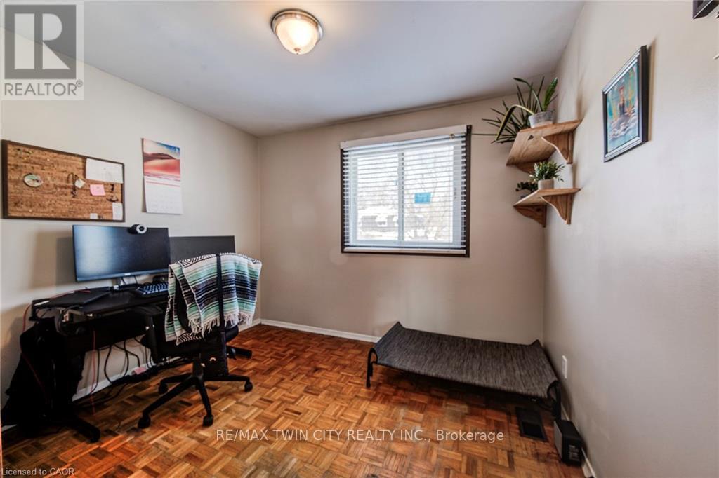 71 Shadeland Crescent, Kitchener, Ontario  N2M 2J1 - Photo 24 - X12734966