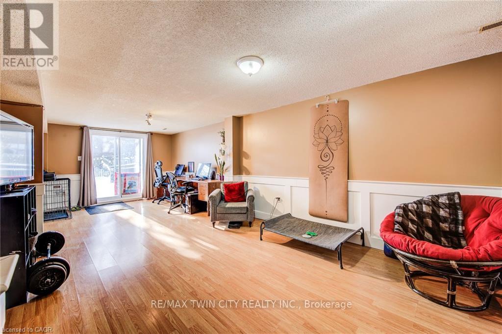 71 Shadeland Crescent, Kitchener, Ontario  N2M 2J1 - Photo 28 - X12734966