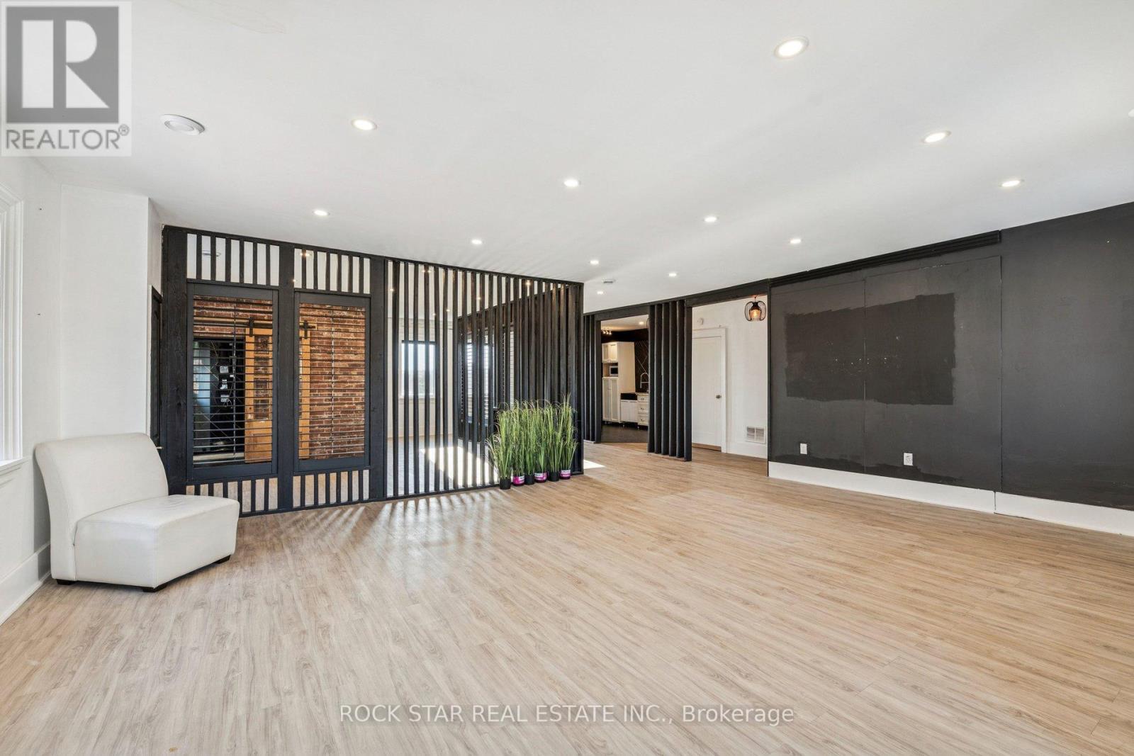 194-196 St. Paul Street, St. Catharines, Ontario  L2R 3M2 - Photo 19 - X12735018