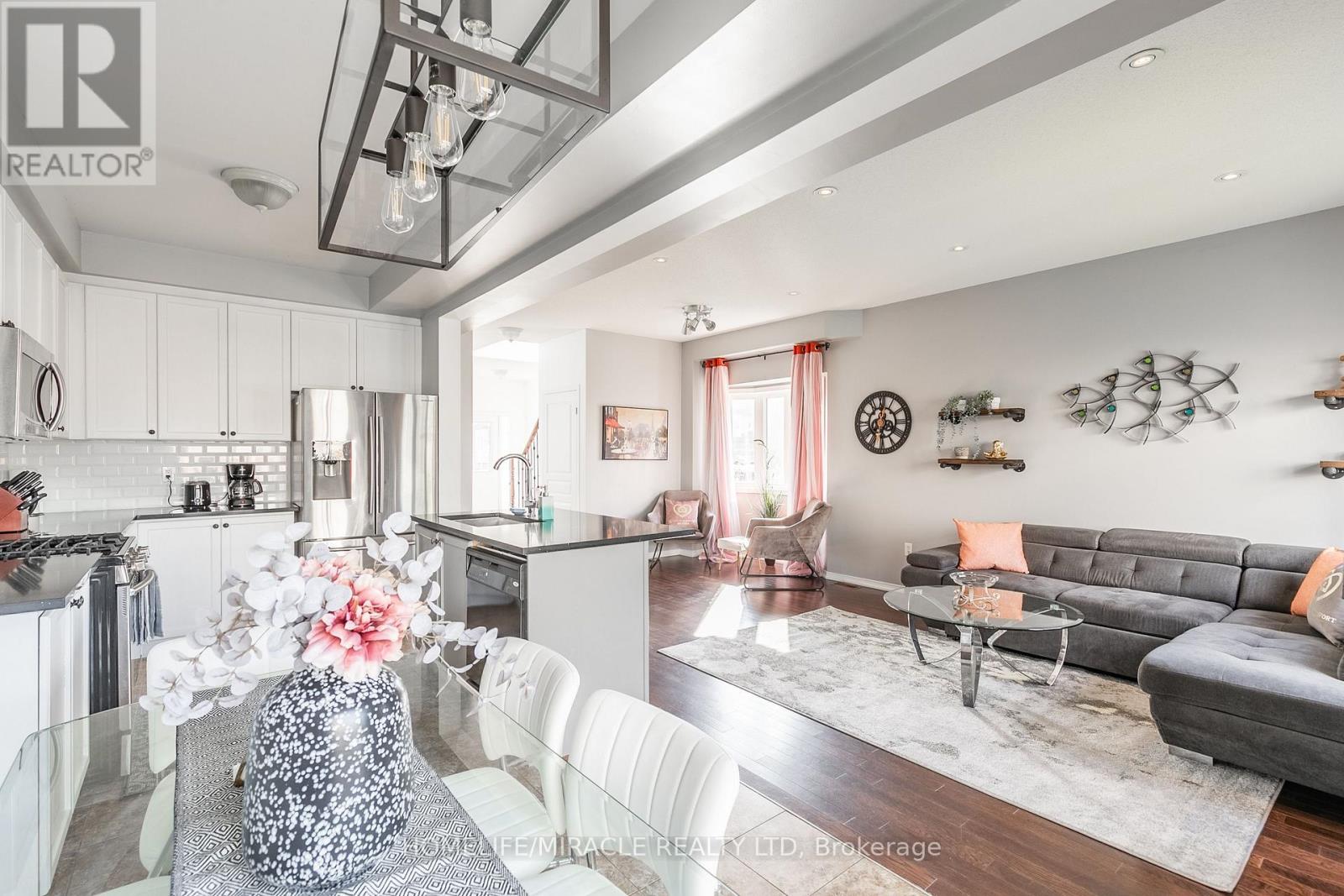 51 Palacebeach Trail, Hamilton, Ontario  L8E 0B9 - Photo 18 - X12735026