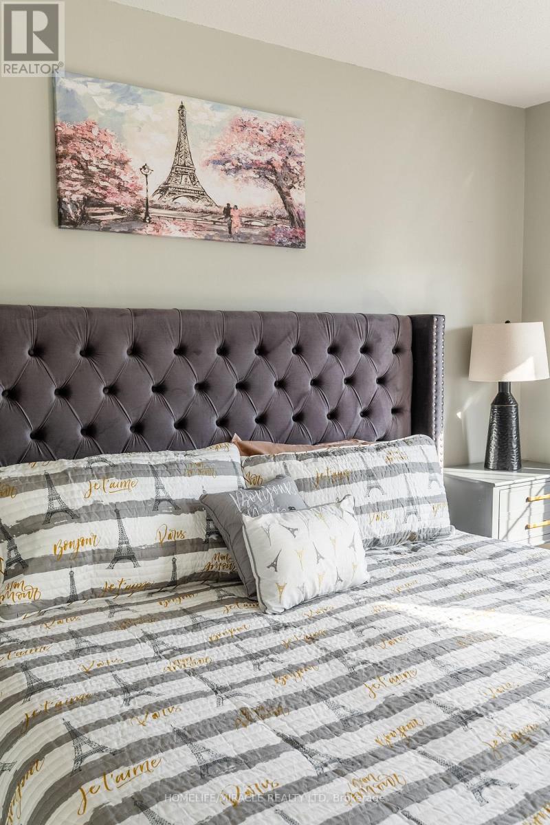 51 Palacebeach Trail, Hamilton, Ontario  L8E 0B9 - Photo 28 - X12735026