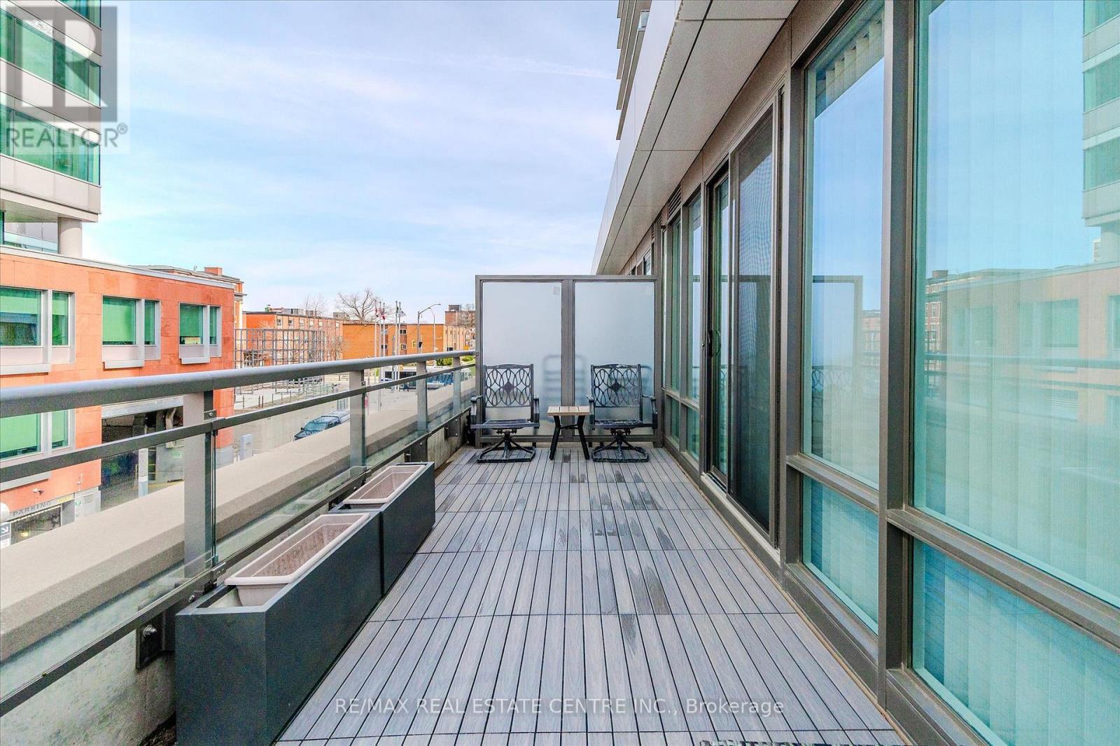 213 - 85 Duke Street W, Kitchener, Ontario  N2H 0B7 - Photo 18 - X12735068