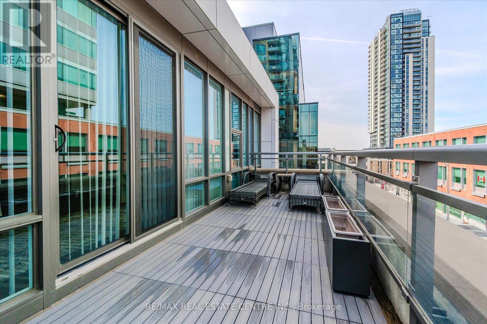 213 - 85 Duke Street W, Kitchener, Ontario  N2H 0B7 - Photo 19 - X12735068