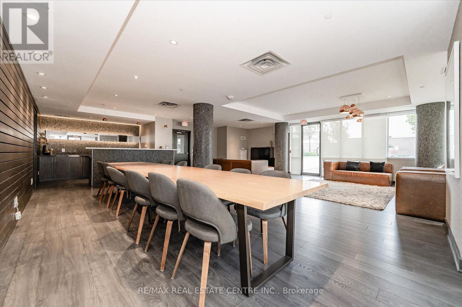 213 - 85 Duke Street W, Kitchener, Ontario  N2H 0B7 - Photo 24 - X12735068