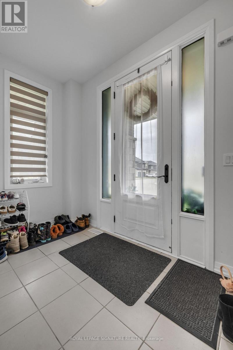 1138 Edinburgh Drive, Woodstock, Ontario  N4T 0M3 - Photo 3 - X12735114