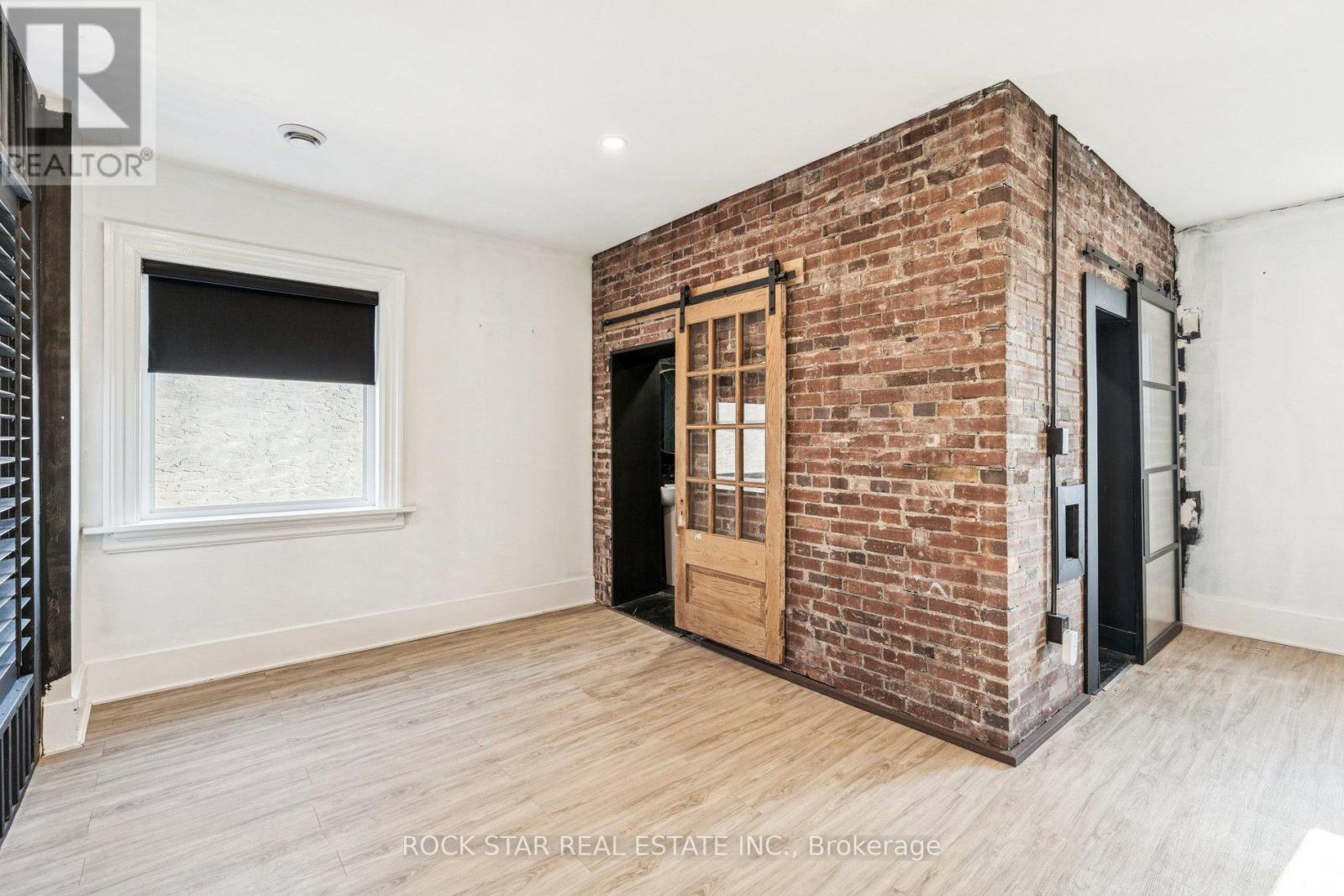 194-196 St. Paul Street, St. Catharines, Ontario  L2R 3M2 - Photo 13 - X12735136