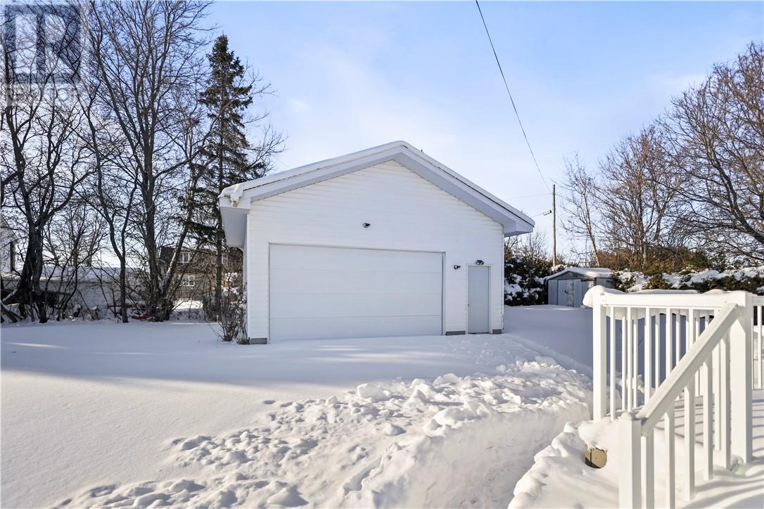 53 Walcot Street, Little Current, Ontario  P0P 1K0 - Photo 4 - 2126239