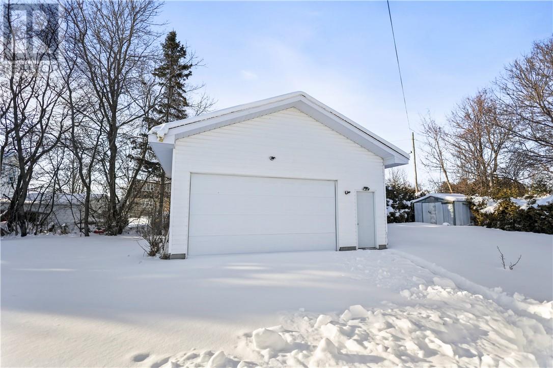 53 Walcot Street, Little Current, Ontario  P0P 1K0 - Photo 5 - 2126239